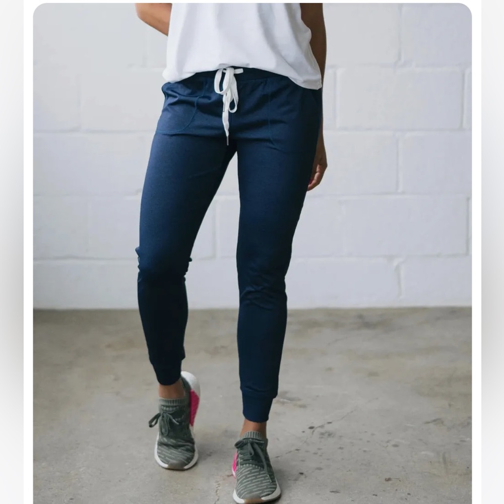 Zyia Navy Cozy Jogger